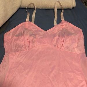 Vintage adjustable slip XL